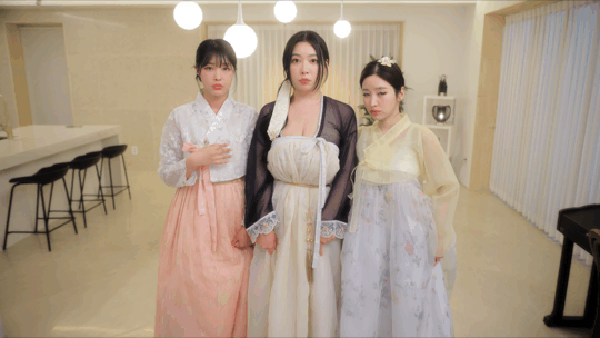 月亮三部曲 千年三妃|官方中文|Build.19102801-月影浮生-梦回霓裳+初缘DLC-多结局|解压即撸